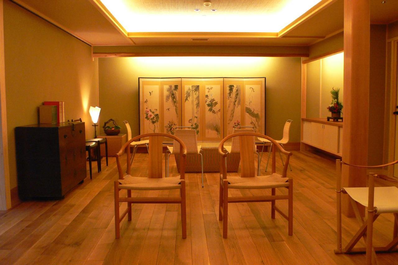 Hotel Itsukushimahigashimonzen Kikugawa Hatsukaichi Exterior foto
